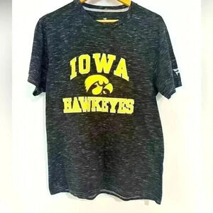 Iowa Hawkeyes Fanatics shirt medium